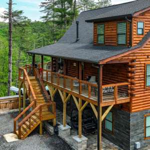 Three (3) night stay at Logan's Lodge - Ellijay, GA